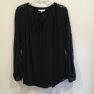 DR2 Black Lace-Trim Tie-Neck Blouse